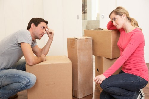 Packing and transport support for domestic removals in Earls Court