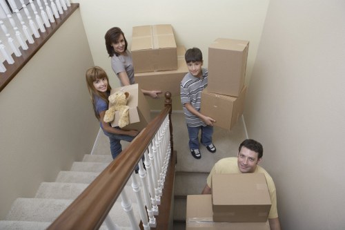 Small removals and storage run service for Earls Court customers